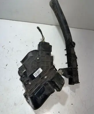 Ford Focus Rear door lock A048069