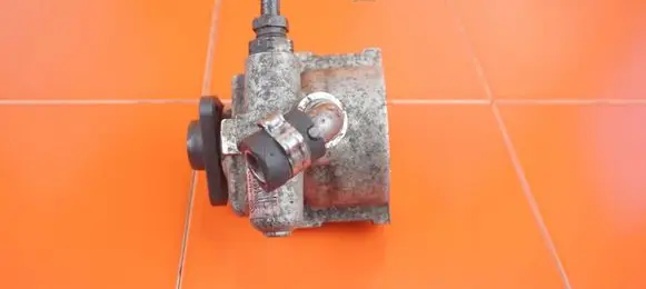Opel Combo E Power steering pump 52062441 20MB11