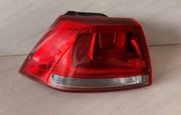 Volkswagen Golf VII Rear/tail lights 5G0945095