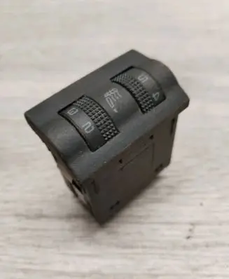 Skoda Octavia Mk1 (1U) Seat heating switch 1U0963563