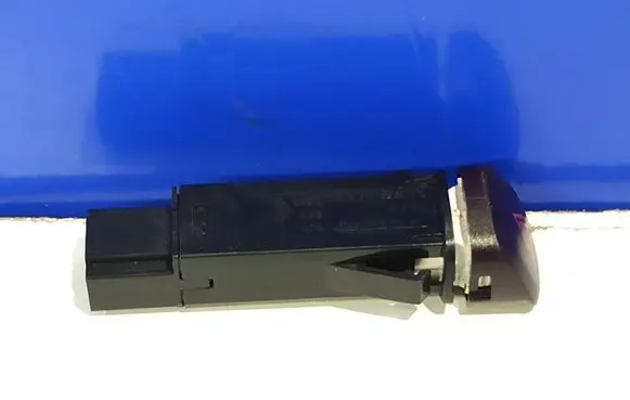Volvo XC90 Hazard light switch 30739319 9123682