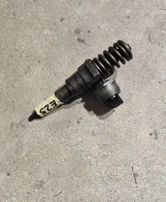 Skoda Roomster (5J) Fuel injector 038130073AG