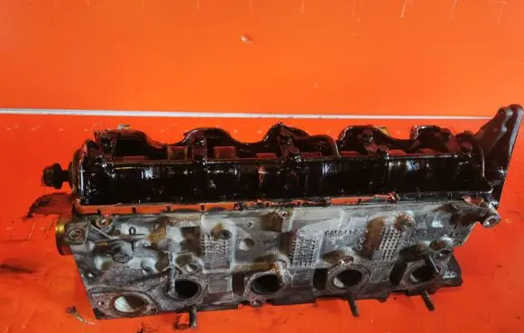 Opel Astra H Engine head 55193091
