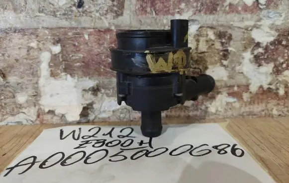 Mercedes-Benz E W212 Power steering pump