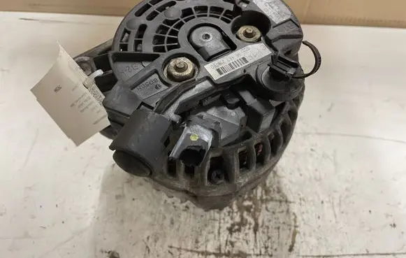 Citroen C4 I Generator/alternator 9646321880 0124525035