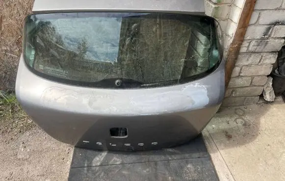 Seat Toledo III (5P) Tailgate/trunk/boot lid 5P5827141C
