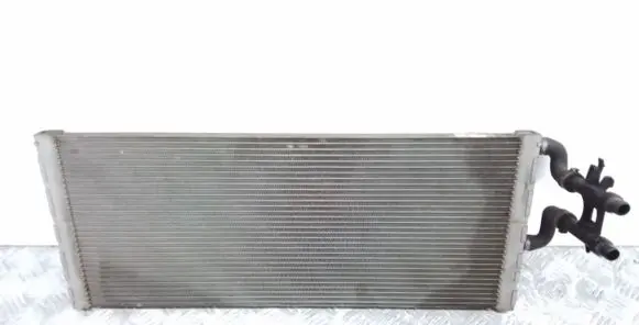 BMW 7 F01 F02 F03 F04 Coolant radiator 7576827