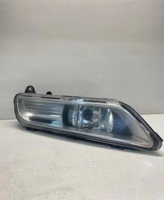 Volkswagen PASSAT B7 Front fog light 176623