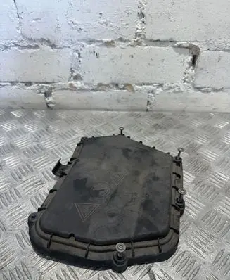 BMW X3 F25 Fuse box cover 8509910