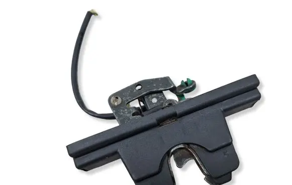 Alfa Romeo 166 Tailgate lock latch 
