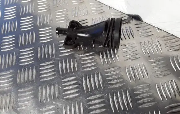 Nissan Qashqai Oil filler cap 8201002421 111506318R 8201002393