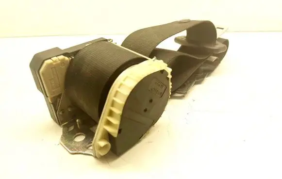 BMW Z4 E85 E86 Front seatbelt 7016876 72117016876