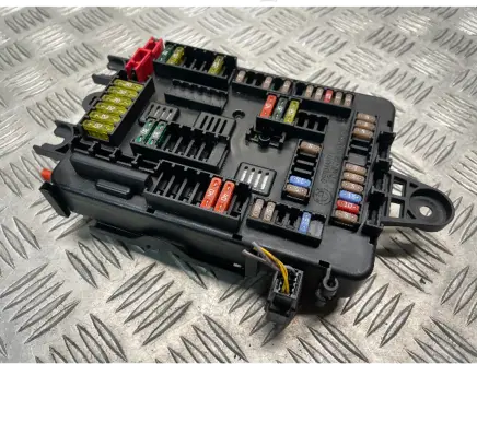 BMW 1 F20 F21 Fuse module 926111102 13062012 19178000001