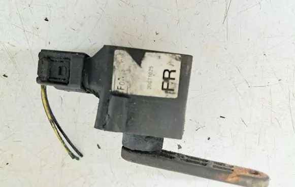 Volvo V70 Headlight/headlamp level sensor 