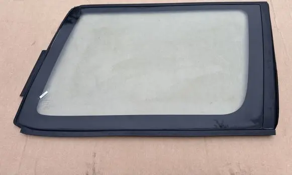 Nissan Patrol Y61 Rear side window 83300VB000