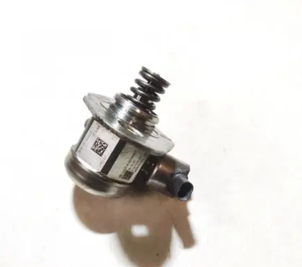 BMW X1 E84 Fuel injection high pressure pump 13518604229 0136360