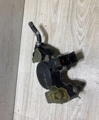 Audi Q3 F3 Oil breather separator 06K103495BL
