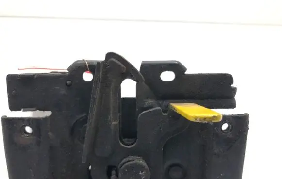 Ford Fiesta Engine bonnet/hood lock/catch 