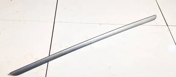 Volkswagen Golf IV Windshield trim 1K3867440