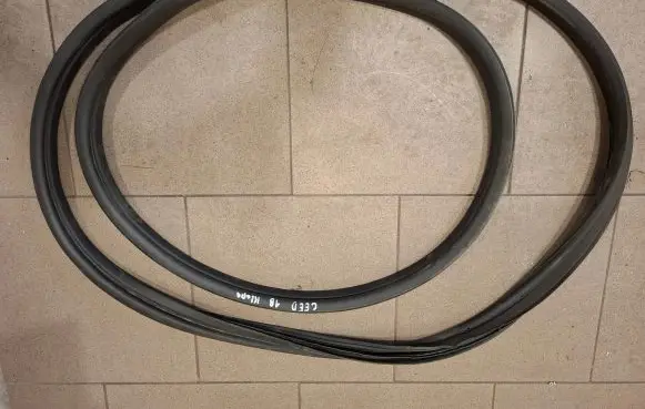 KIA Ceed Trunk rubber seal (body) 