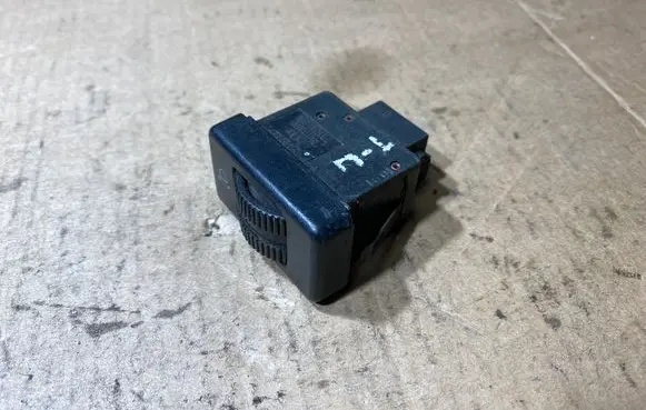 Volkswagen Transporter - Caravelle T4 Headlight level height control switch 701941333