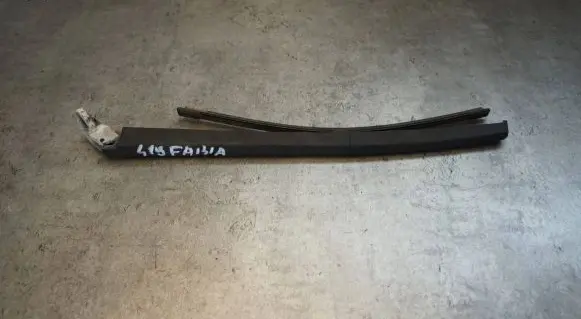 Skoda Fabia Mk1 (6Y) Rear wiper blade arm 6Y6955704