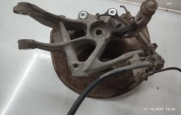 Citroen C5 Rear wheel hub