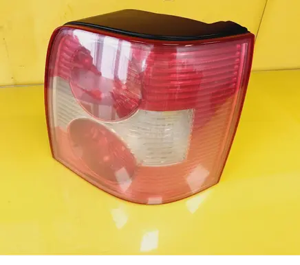 Volkswagen PASSAT B5.5 Rear/tail lights 3B9945096AA