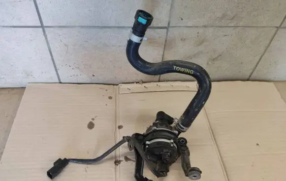 KIA Niro Water pump 2510003HZ6 20200226 PA66GF253
