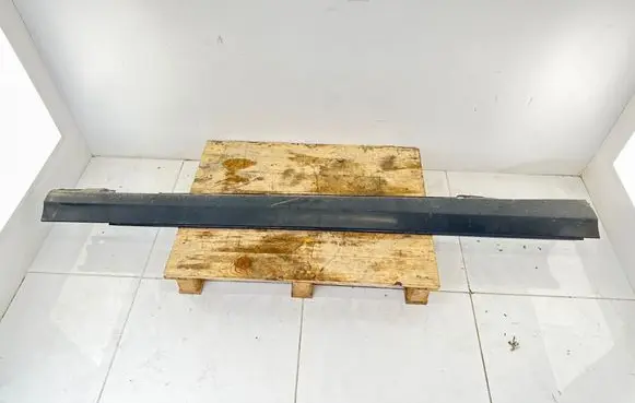 Mercedes-Benz C W204 Sill A2046900440