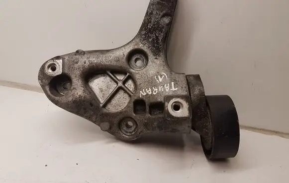 Volkswagen Touran I A/C compressor mount bracket 1K0260885B