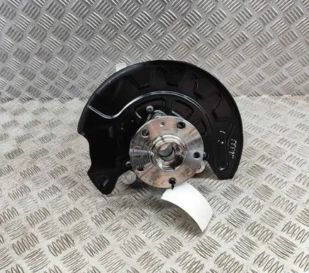 Audi Q3 F3 Front wheel hub 5Q0407254C