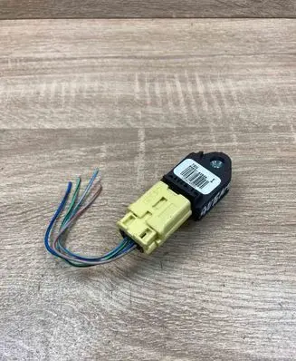 Toyota Avensis T250 Airbag deployment crash/impact sensor 8983102020