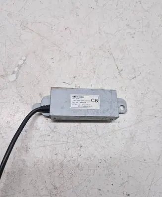 Chevrolet Captiva Antenna control unit 96628318 1110200437
