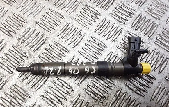 Fuel injector