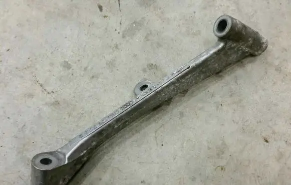 Audi A3 S3 8V Engine mounting bracket 06L129723B