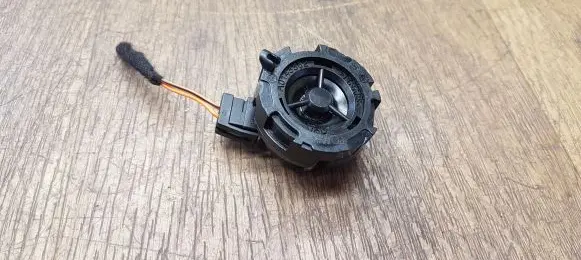 Maserati Ghibli Front door high frequency speaker 528393184