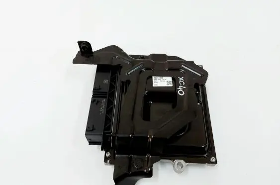 Volvo XC40 Engine control unit/module ECU 32242005