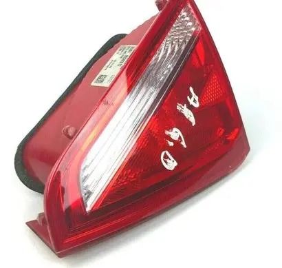 Audi A5 8T 8F Tailgate rear/tail lights 8T0945094