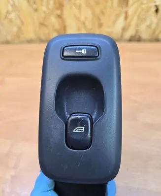 Volvo XC90 Electric window control switch 30739981
