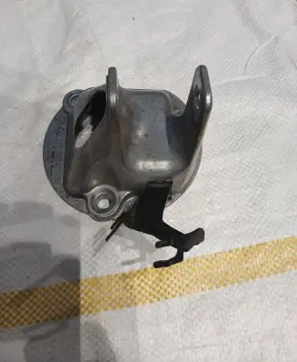 Porsche Cayenne (92A) Lower shock absorber bracket 7P5199373D