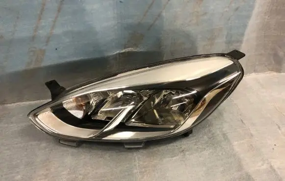 Ford Fiesta Headlight/headlamp
