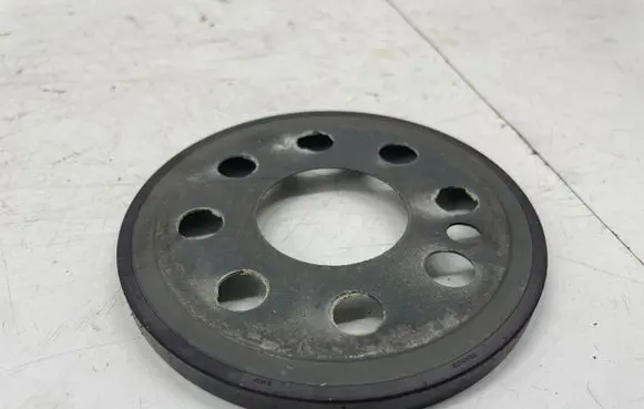 BMW 5 G30 G31 Crankshaft pulley 8605104