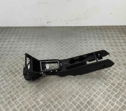 Volkswagen Polo VI Center console 2G2863241J