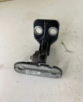 Land Rover Discovery Sport Rear door lower hinge 