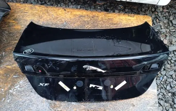 Jaguar XF X250 Tailgate/trunk/boot lid