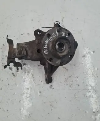 Citroen Berlingo Front wheel hub