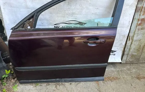 Volvo V50 Front door 0557602