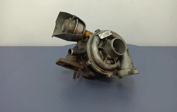 Ford Focus C-MAX Turbo system vacuum part 7534205005S