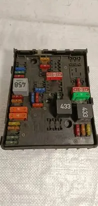 Volkswagen Caddy Fuse module 1K0937124K